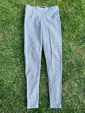 Aritzia Talula Tights/Yoga Pants